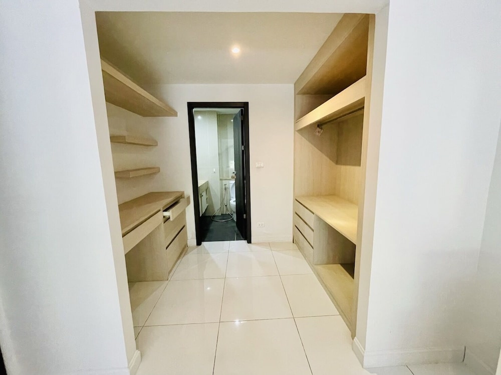 The Place Pratumnak by PSR ASIA