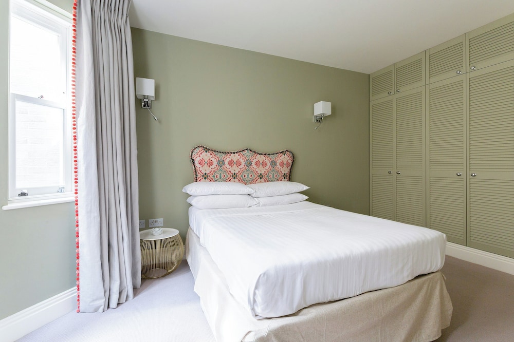 Rigault Road by Onefinestay