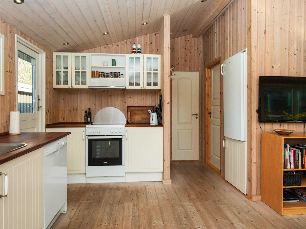 5 Person Holiday Home in Knebel view 3