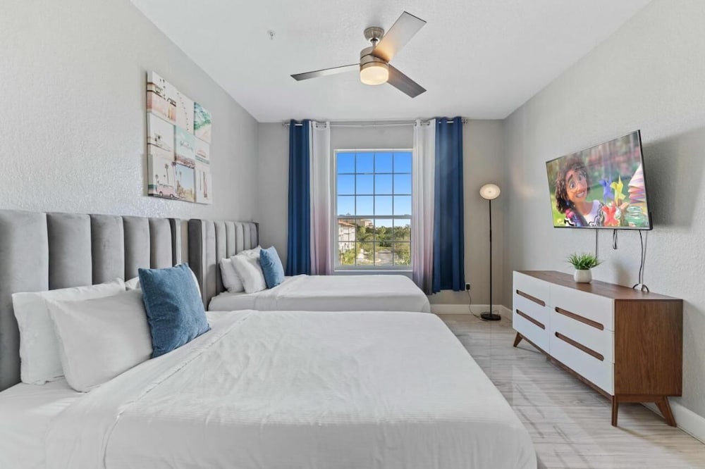 Vista Cay Swanky