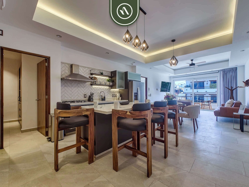 Amazing 2 BR Condo in Versalles - Rooftop Pool