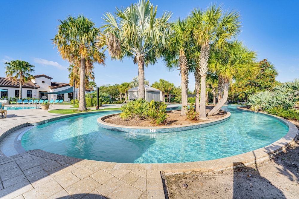 Pool & Lazy River: Windsor House 9 Mi to Disney!