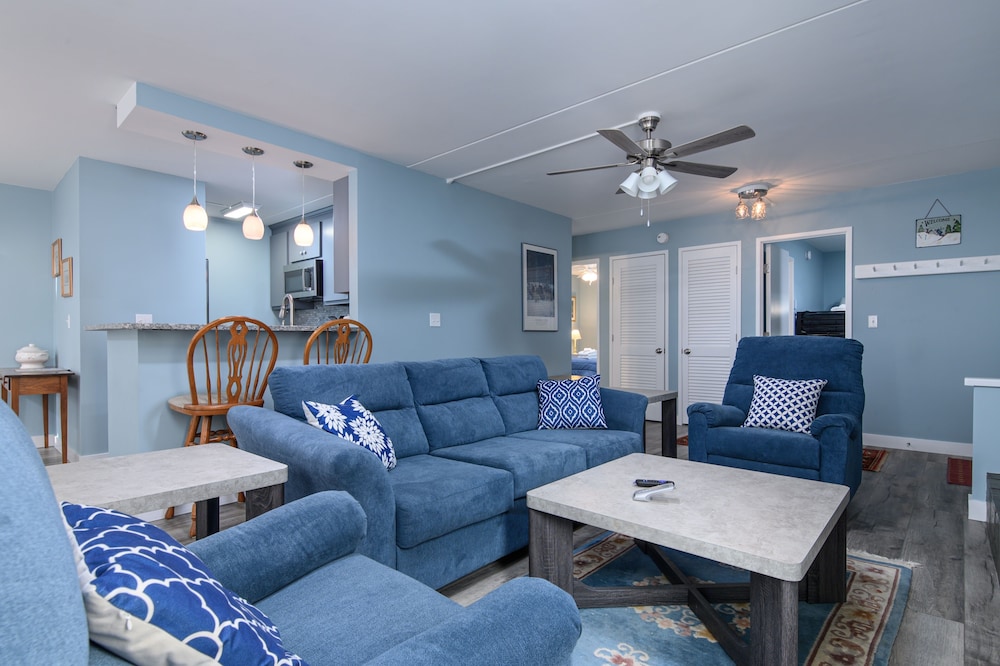 Bridges 76 2 Bedroom Condo