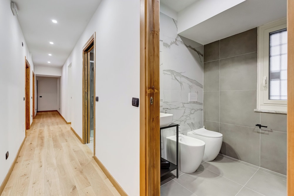 3-Bedroom Home Near Trastevere Station