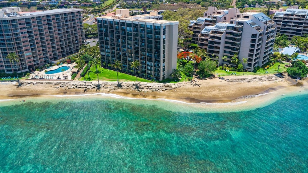 Ocean Views Luxury Amenities Beachfront Retreat