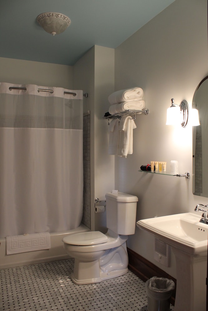 The Gage Mansion B&B