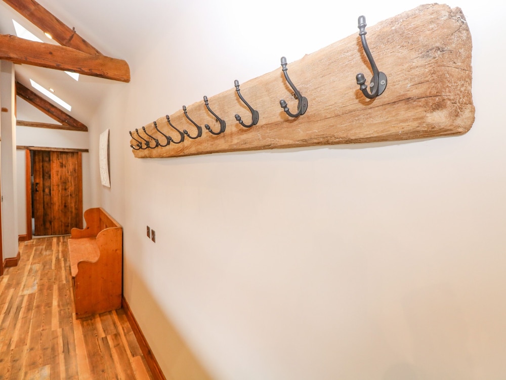 Shorthorn Barn