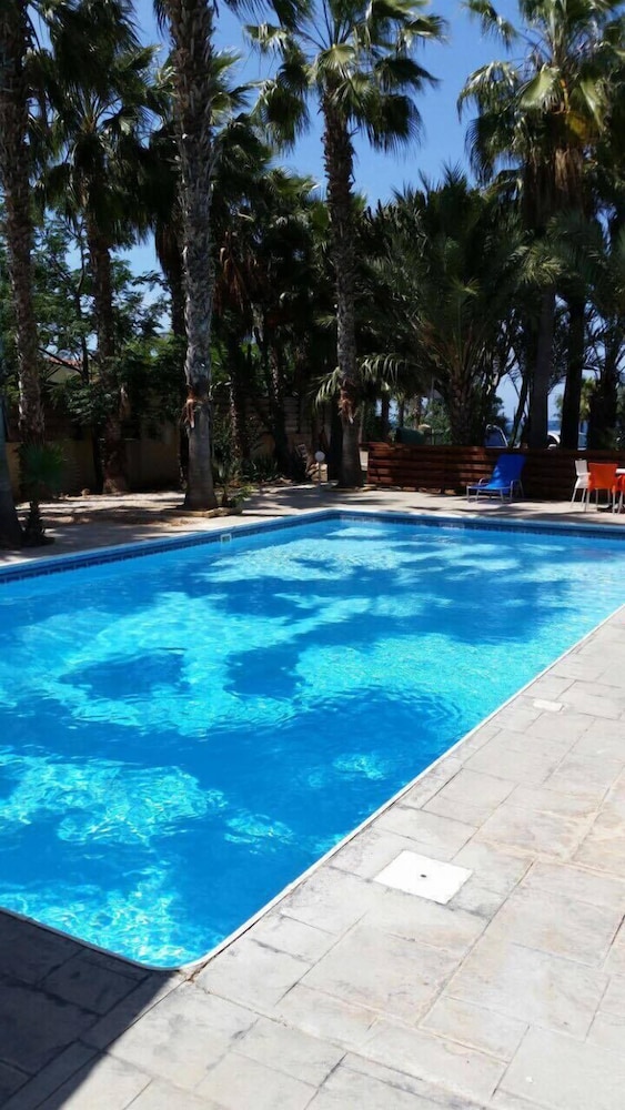 Periyiali Apartments