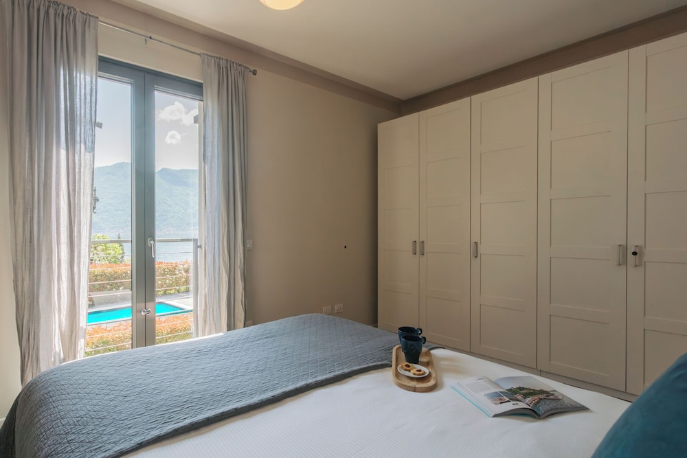 Mulino Vista Lake by Rent all Como