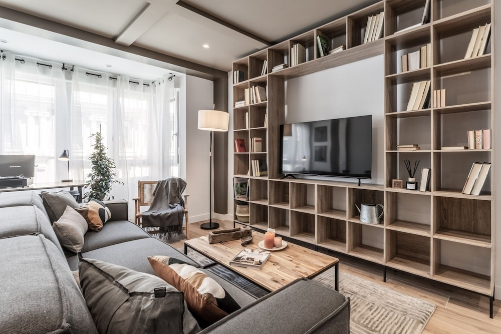 Ordino - 3 Bedrooms in Trafalgar