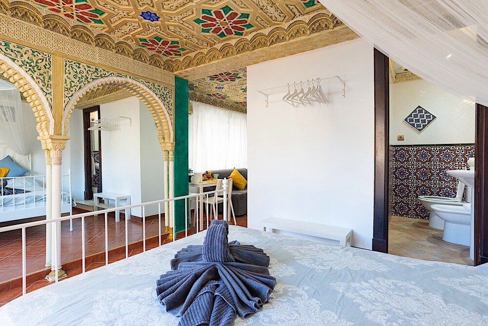 Casablanca Studio Citycenter - Adults Only