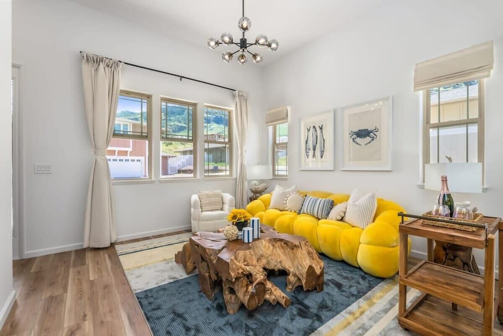 @ Marbella Lane - Stylish House + Impressive Views