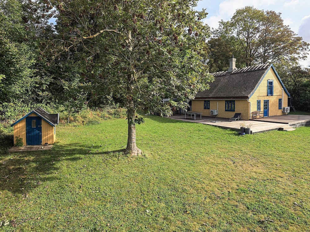 6 Person Holiday Home in Rude