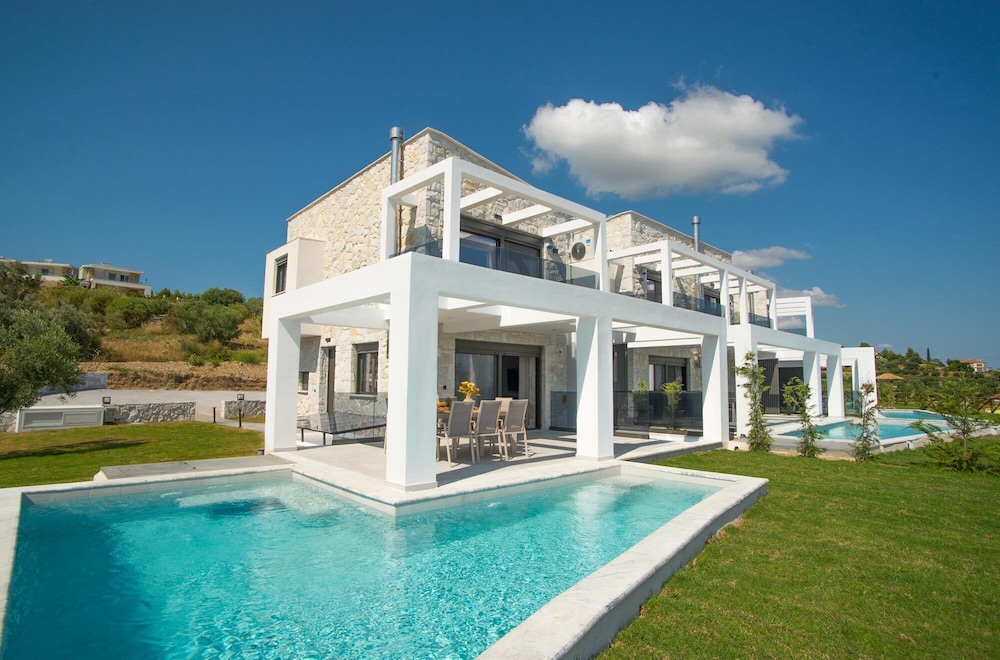Sunrise Villas Collection