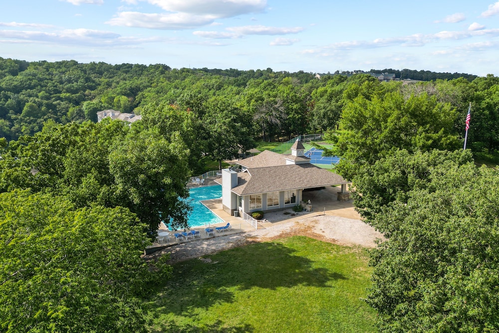 Lake of the Ozarks Condo w/ Community Pools view 5