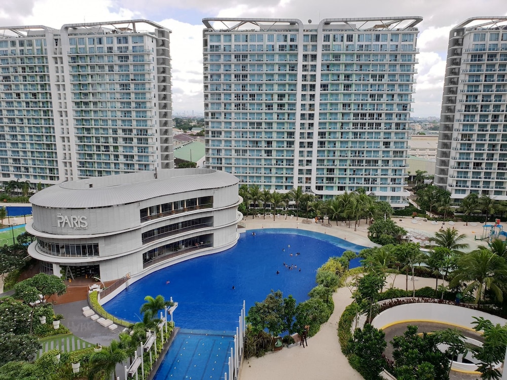 Azure Luxury Beach Suites by VacationsPH