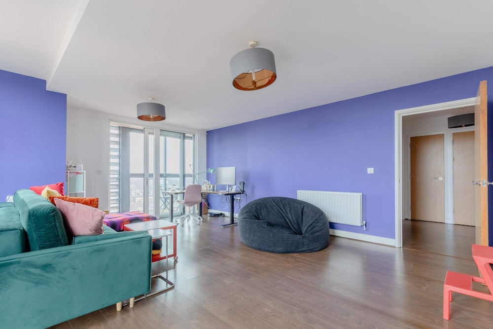 Quirky 1BD Flat W/gym & City Views Dalston!