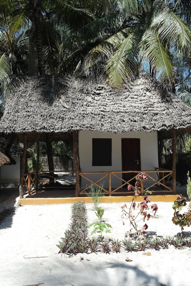 Milele Lodge