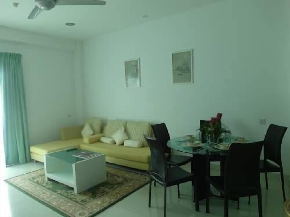 Mciti Suites