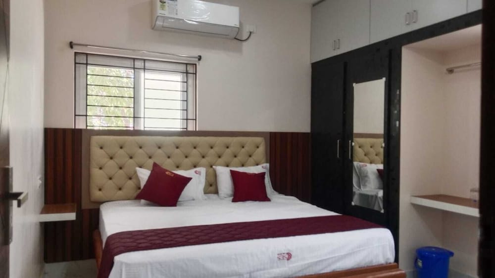 SES Naga Cottage