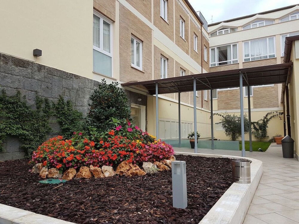 Vatican Area - Hotel Holiday Rooms