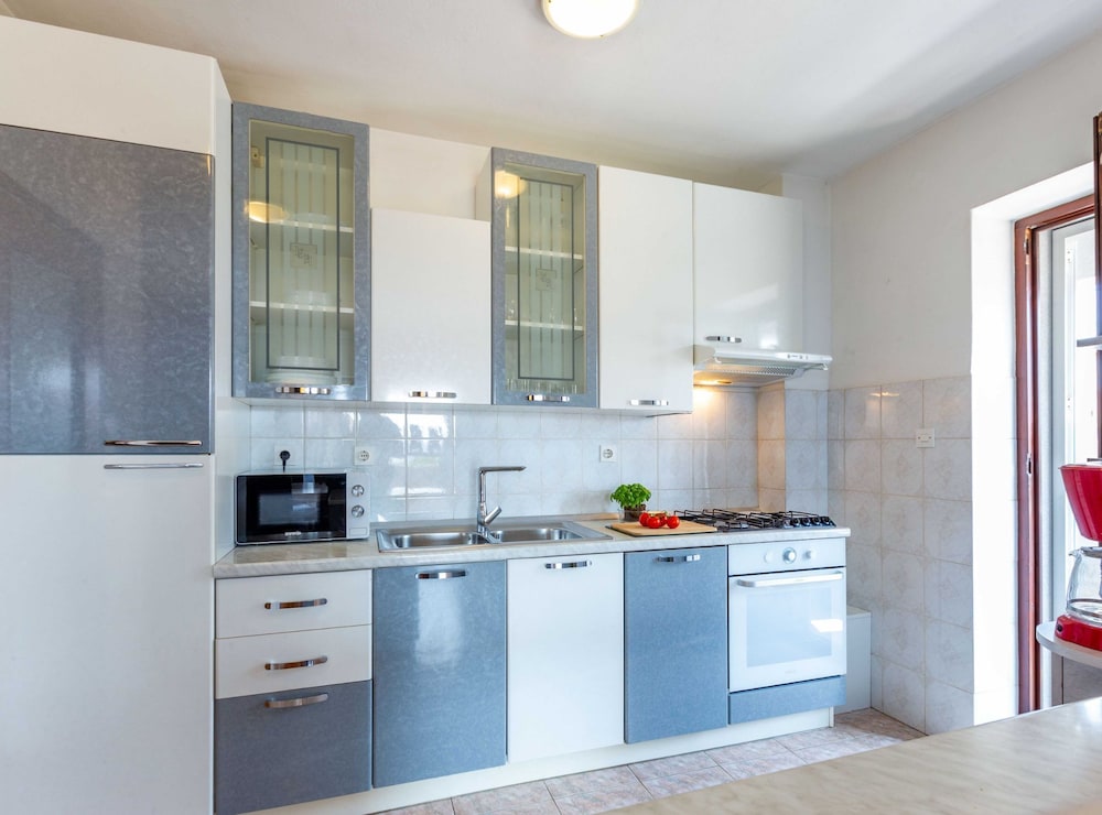 Zadar Lavish and Luxurious Apartment With Private Pool