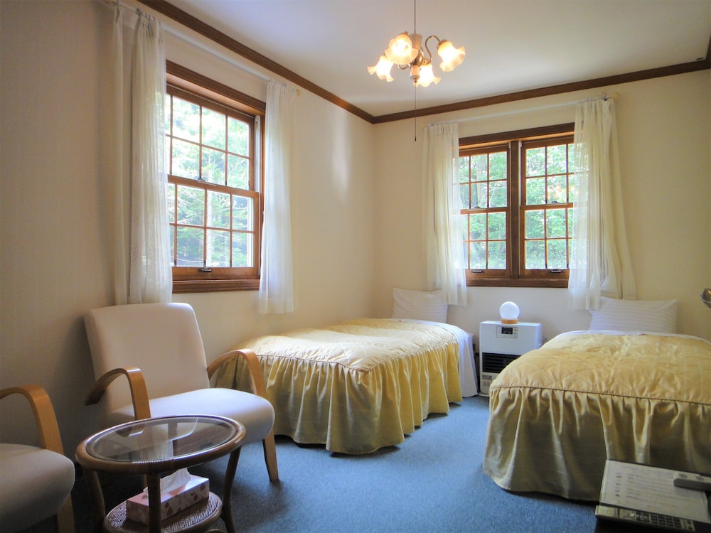 Lodge Takeo view 4