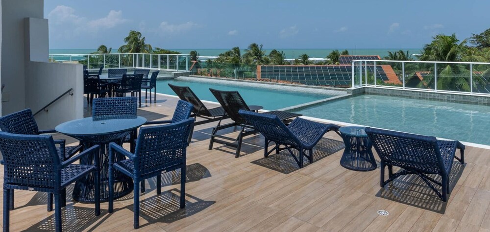 Flat moderno Praia de Serrambi BFS312