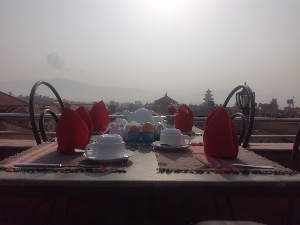 Khwapa Chhen Guest House and Restaurant