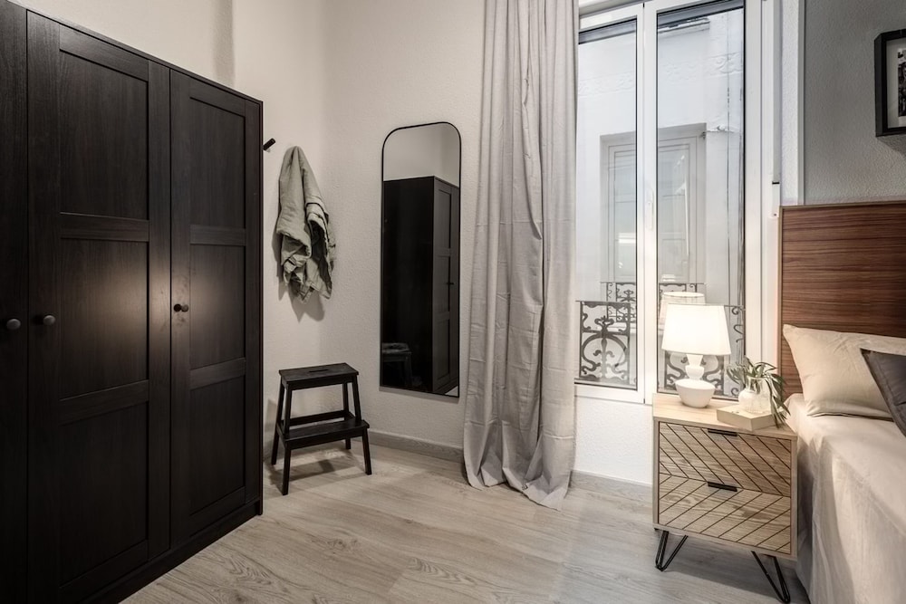 Zambrano - 4 Bedrooms and Office in Trafalgar