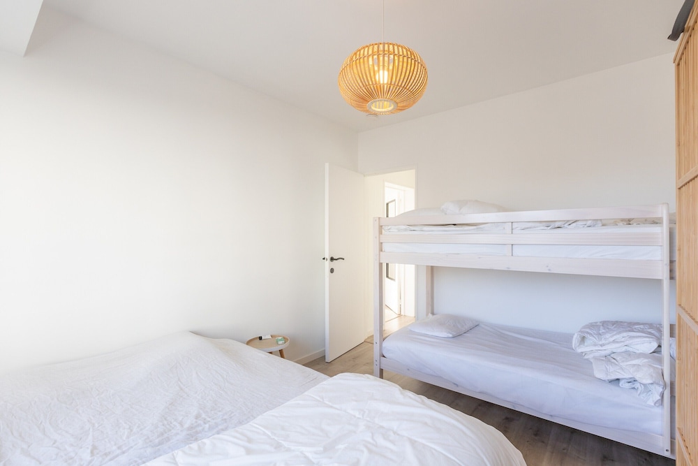 Modern Flat Near the sea