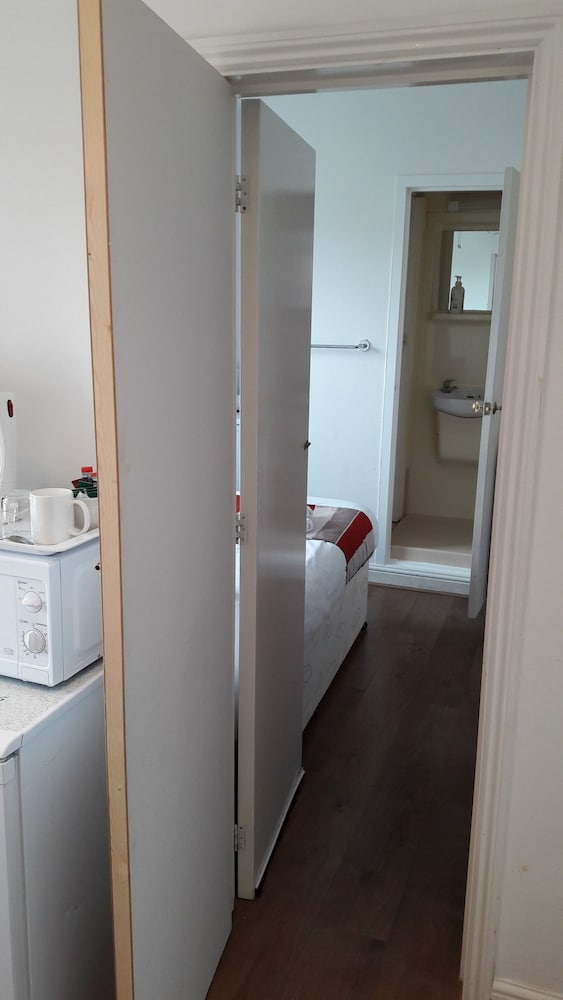 Alexandra Guest House