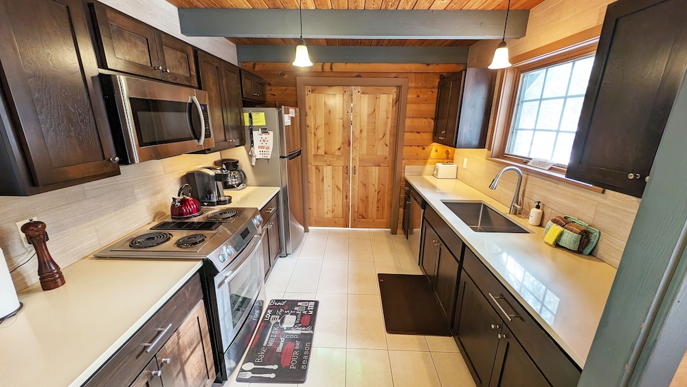 Lava Top 1 2 Bedroom Home