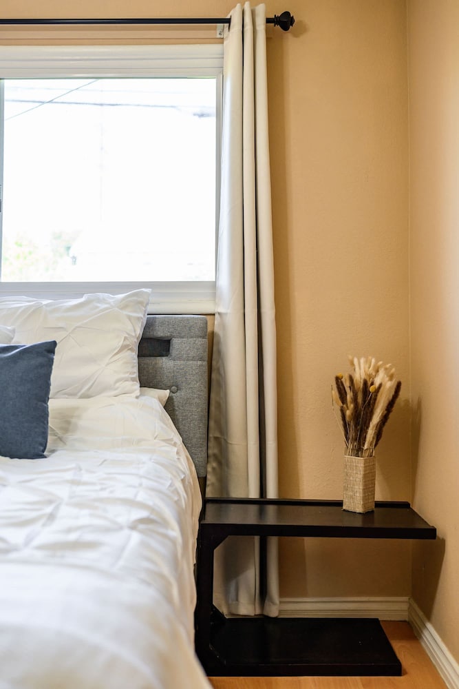 Cozy Getaway Bright Clean Fully Equipped