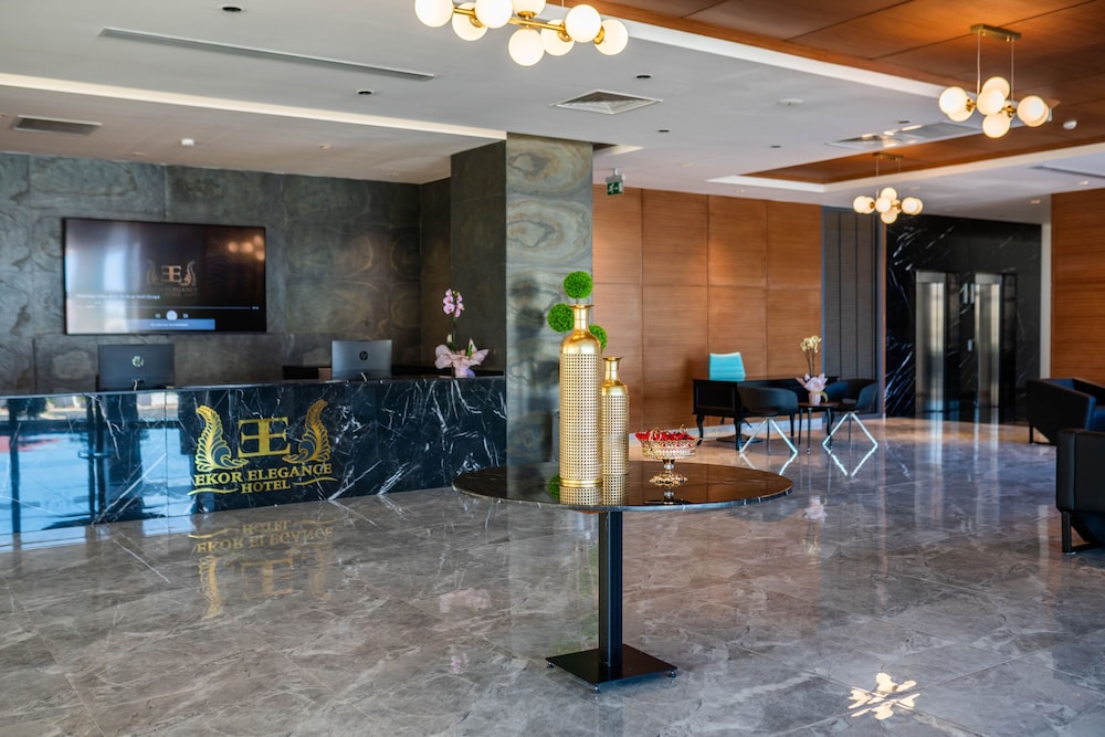 EKOR ELEGANCE HOTEL