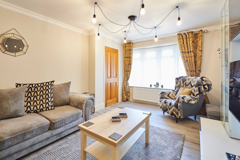 Host Stay Eskdale Escape