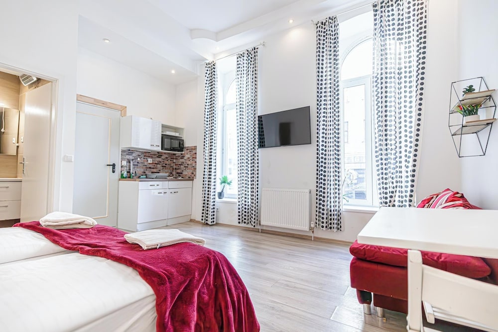 Affordable Stay Near Wiener Stadthalle