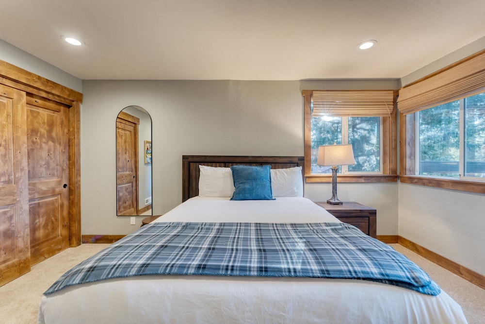 Washoe Way by Avantstay Luxury Tahoe Retreat A Location w Beach Access