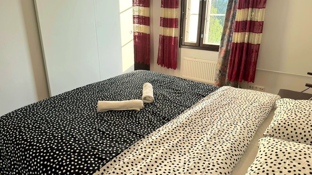 Room-cozy Double Bedroom in Espoo