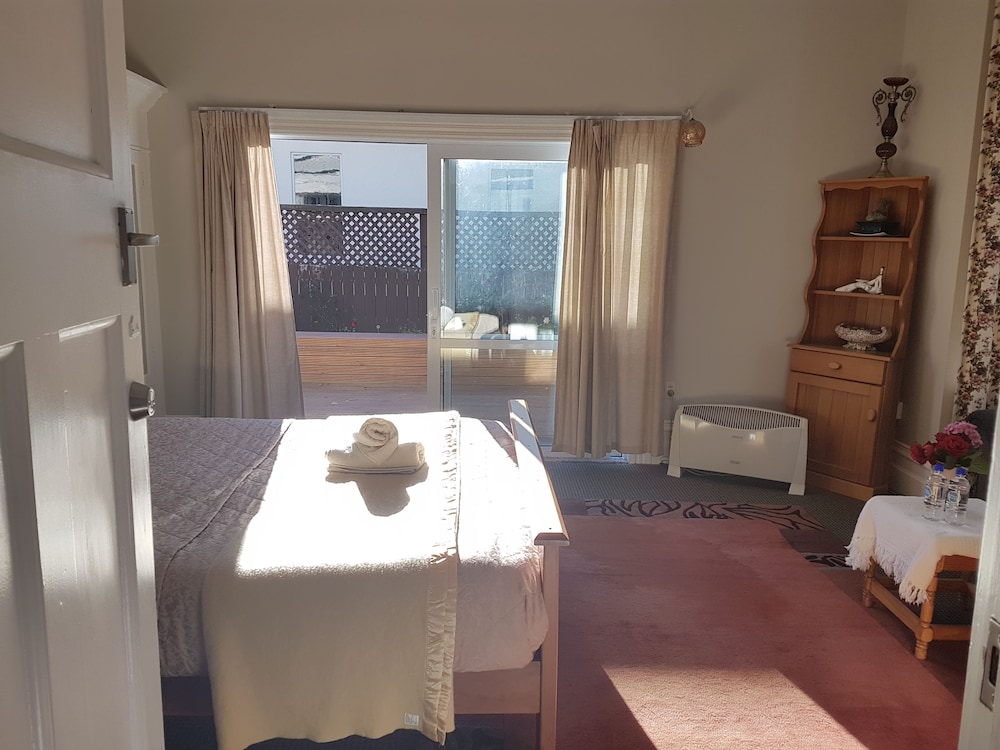 Dunedin Boutique Homestay
