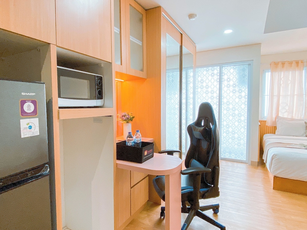 Studio Near Sicc At Royal Sentul Park Apartment