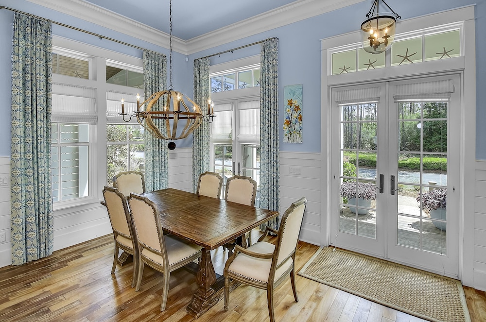 "emerald Tide" pool Golf Cart 4br/4.5ba/bonus Bunk Sleeps 12 4 Bedroom Home by RedAwning view 3