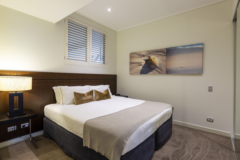 Luxury Apartments on Bells Boulevard