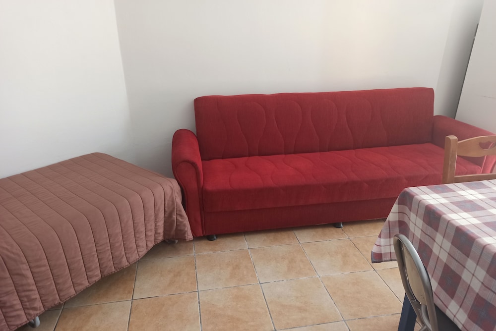 Akti Miaouli Holiday Home