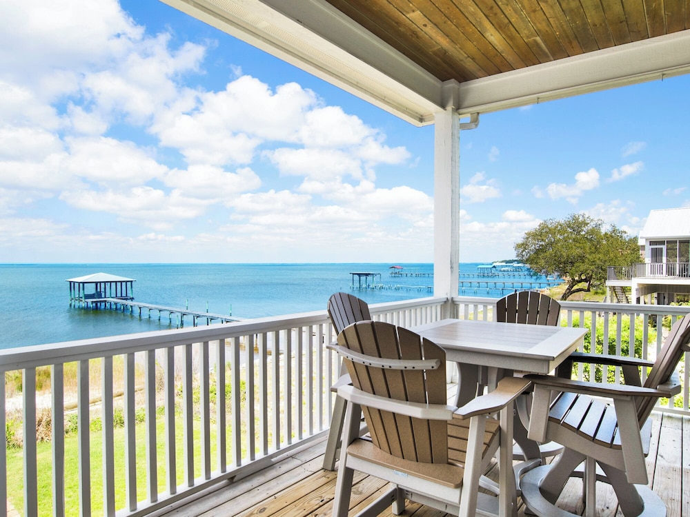 Bay Dream Believer by Southern Vacation Rentals