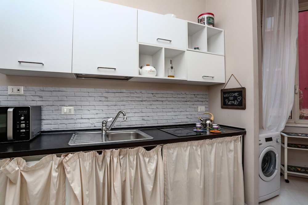 American Uni 2Br Lovely Apt