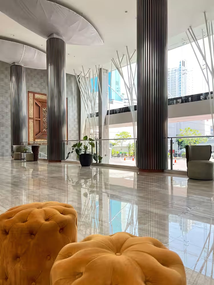 Platinum Royal Mediterania West Jakarta