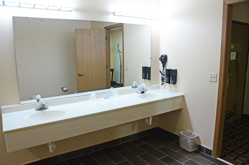 Heritage Grand Inn
