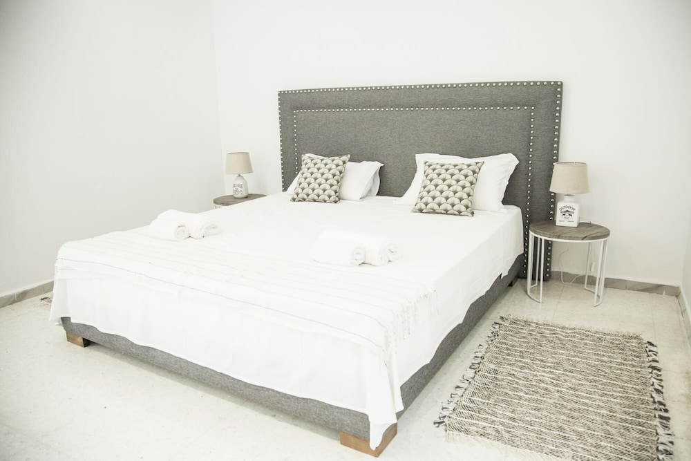 Le Centre-ville Tr s Chic Apt Avec Jardin Marsa view 3