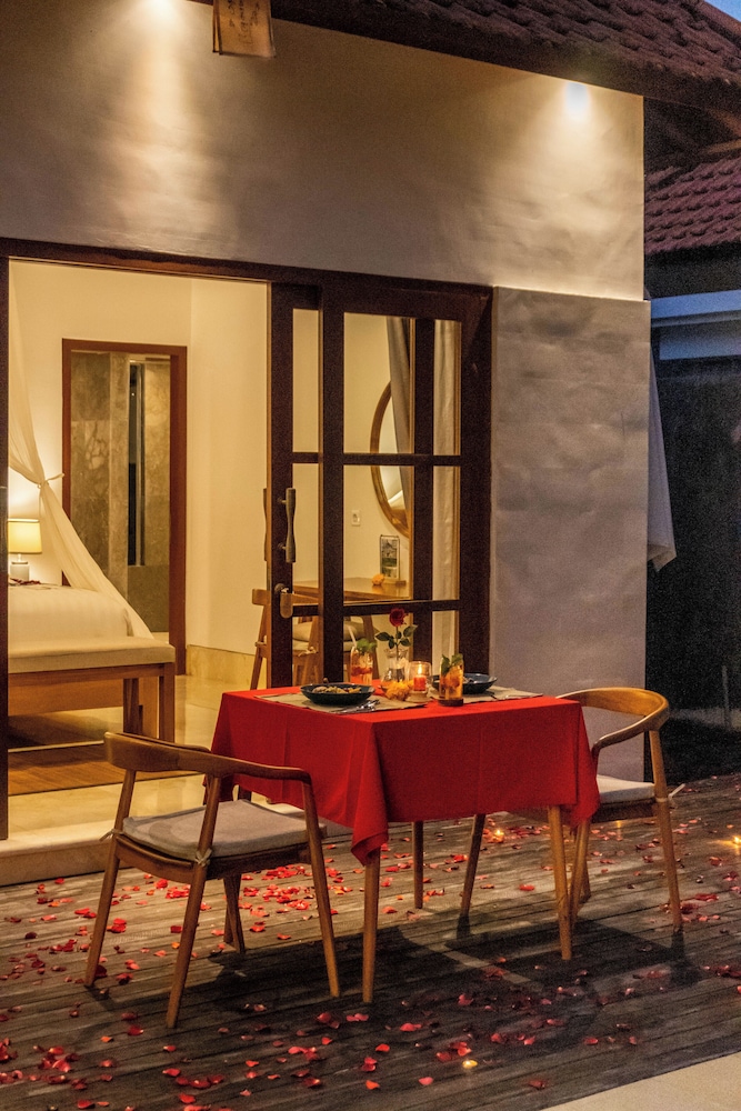 Kemawan Luxury Villas